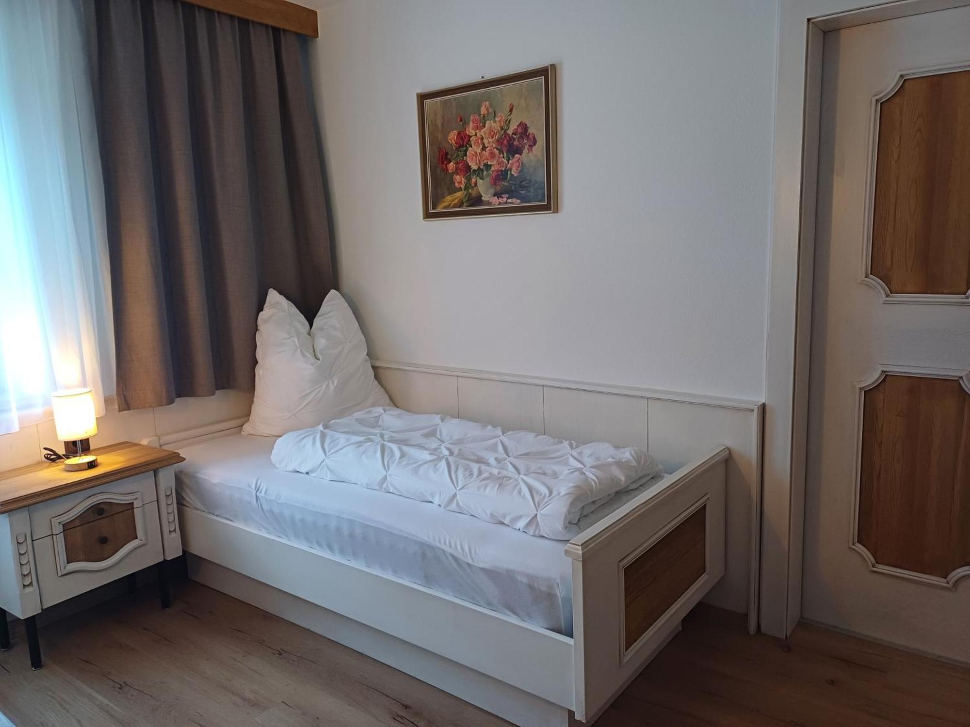 زيل أم زيلر Gaestehaus Berta الغرفة الصورة