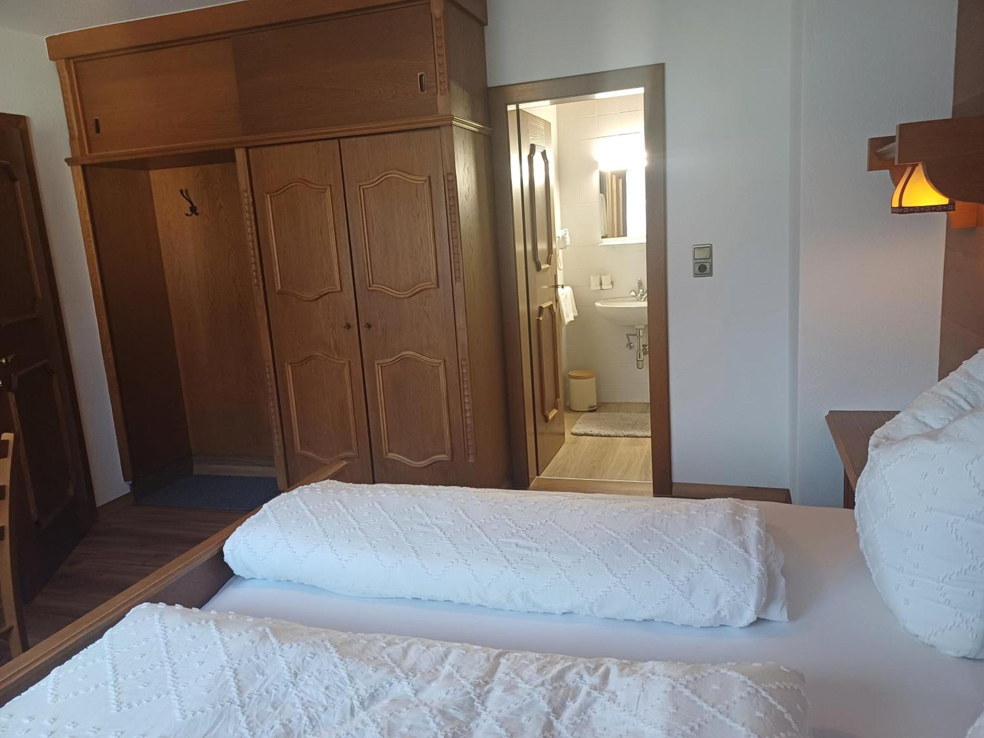 زيل أم زيلر Gaestehaus Berta الغرفة الصورة